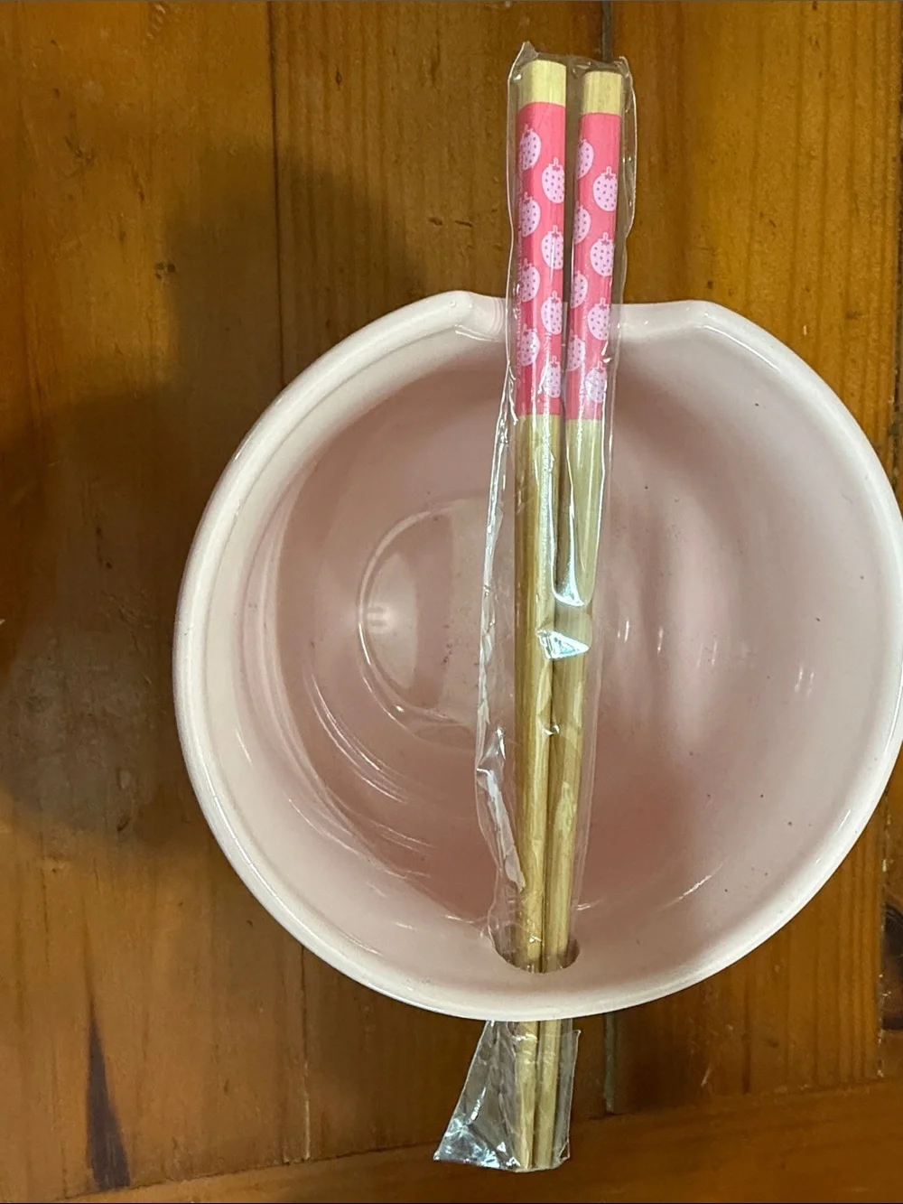 Hello Kitty Adorable Pink Red Strawberry Pottery Ramen Bowl::Notched Chopsticks